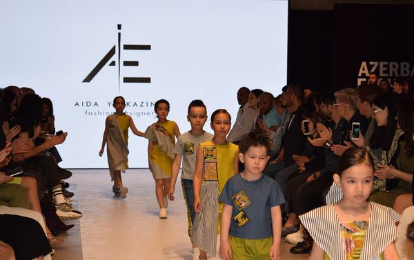 Второй день Azerbaijan Fashion Week - Sputnik Азербайджан