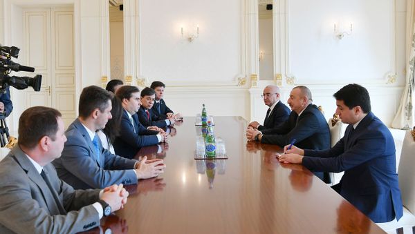 Президент Азербайджана Ильхам Алиев принял делегацию во главе с председателем Палаты депутатов Национального конгресса Федеративной Республики Бразилия Родриго Майя - Sputnik Азербайджан