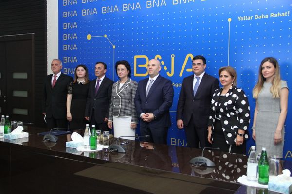 Студентам бакинского вуза помогут построить успешную карьеру в сфере транспорта - Sputnik Азербайджан