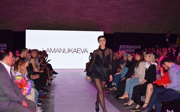 В Баку завершился Azerbaijan Fashion Week - Sputnik Азербайджан