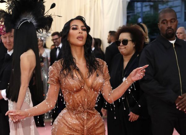 Звезда реалити-шоу Ким Кардашян с мужем на Met Gala 2019 в Нью-Йорке  - Sputnik Азербайджан