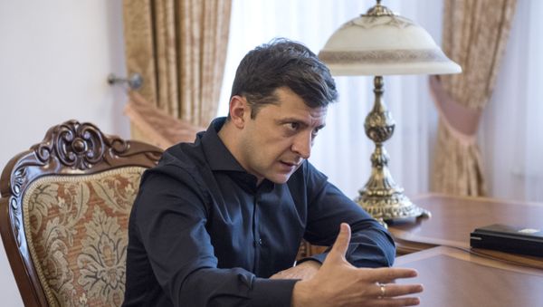 Президент Украины Владимир Зеленский - Sputnik Азербайджан