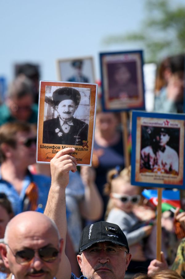 Акция Бессмертный полк по случаю 74 годовщины Дня Победы в Баку - Sputnik Азербайджан