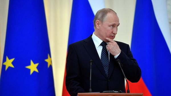 Президент РФ Владимир Путин - Sputnik Азербайджан