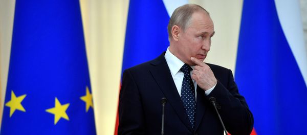Президент РФ Владимир Путин - Sputnik Азербайджан