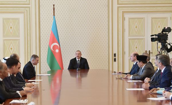Для Азербайджана очень важна поддержка мусульманских стран - президент Алиев - Sputnik Азербайджан
