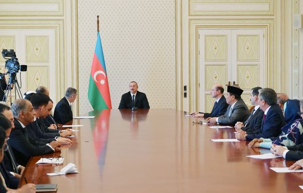 Для Азербайджана очень важна поддержка мусульманских стран - президент Алиев - Sputnik Азербайджан