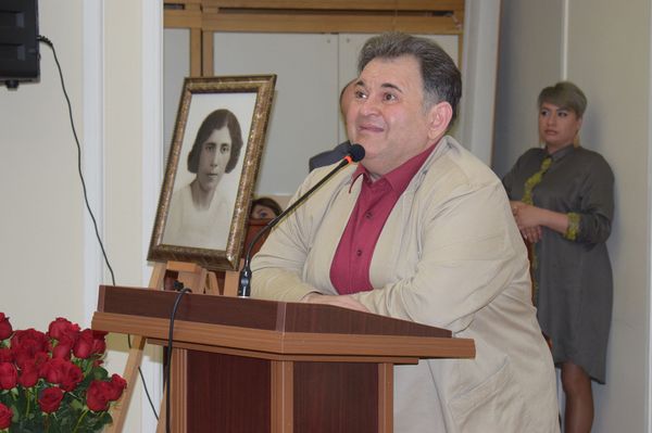 Родилась во дворце, умерла в нищете: дочери Зейналабдина Тагиева исполнилось бы 120 лет - Sputnik Азербайджан