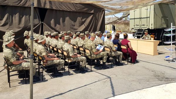 Проводится идеологическая и морально-психологическая подготовка личного состава азербайджанской армии - Sputnik Азербайджан