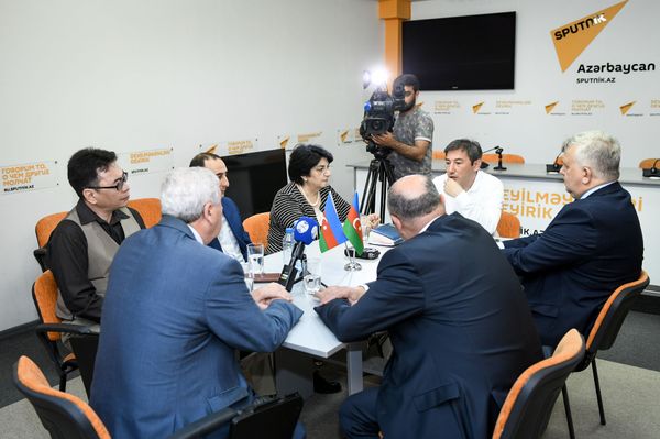 Создание Азербайджанской Демократической Республики стало чудом - ученые - Sputnik Азербайджан