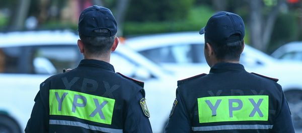 Сотрудник дорожной полиции - Sputnik Азербайджан