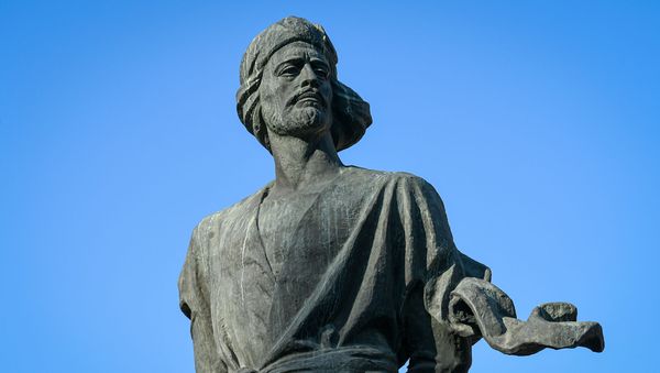 Памятник Имадеддина Насими в Баку - Sputnik Азербайджан