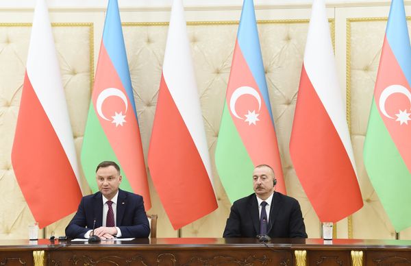 Президент Алиев: в Азербайджане прекрасный инвестиционный климат - Sputnik Азербайджан