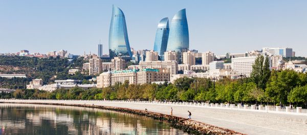 Вид на набережную и башни города Баку - Sputnik Азербайджан