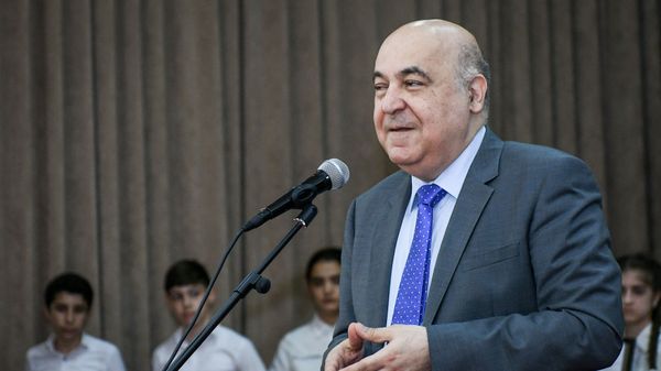 Профессор, доктор юридических наук Чингиз Абдуллаев - Sputnik Азербайджан