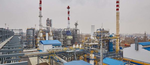 Антипинский нефтеперерабатывающий завод Антипинский нефтеперерабатывающий завод - Sputnik Азербайджан