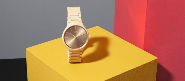 Часы Rado из новой коллекции True Thinline Les CouleursTM Le Corbusier - Sputnik Азербайджан