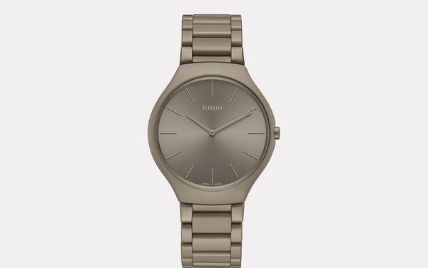Часы Rado, выпущенные совместно с парижским фондом Ле Корбюзье - Sputnik Азербайджан