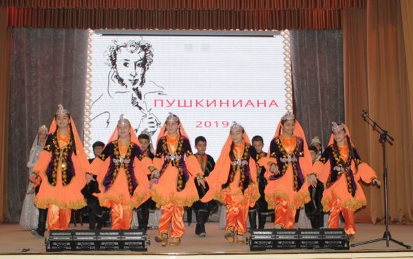 Торжественное подведение итогов и награждение победителей проекта Пушкиниана - 2019 - Sputnik Азербайджан
