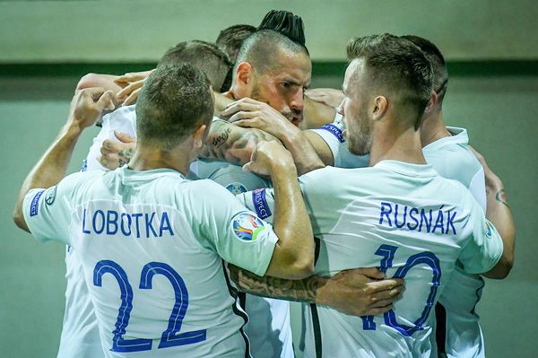 Сборная Азербайджана по футболу потерпела первое разгромное поражение в отборочном цикле чемпионата Европы по футболу 2020 года - Sputnik Азербайджан