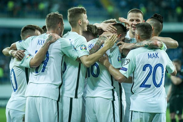 Сборная Азербайджана по футболу потерпела первое разгромное поражение в отборочном цикле чемпионата Европы по футболу 2020 года - Sputnik Азербайджан