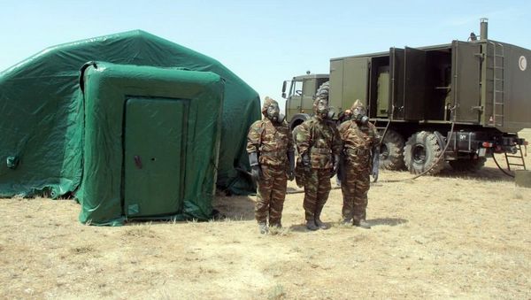 С подразделениями Войск химической защиты проведены тактико-специальные учения - Sputnik Азербайджан