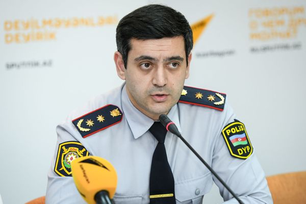 Пресс-конференция на тему Проблема безопасности на дорогах и меры по просвещению граждан о правилах дорожного движения - Sputnik Азербайджан
