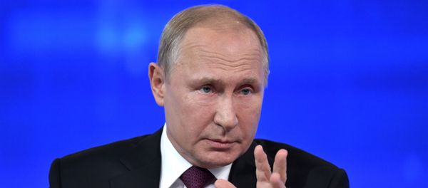 Прямая линия с президентом РФ Владимиром Путиным - Sputnik Азербайджан