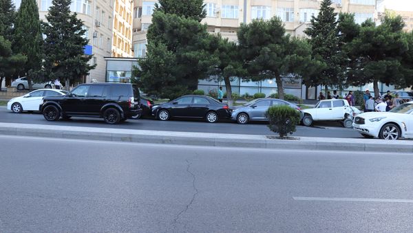Mətbuat prospektində zəncirvari qəza - Sputnik Азербайджан