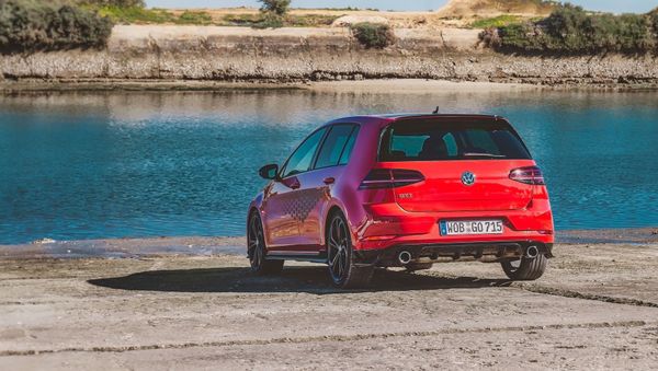 Volkswagen Golf - Sputnik Азербайджан