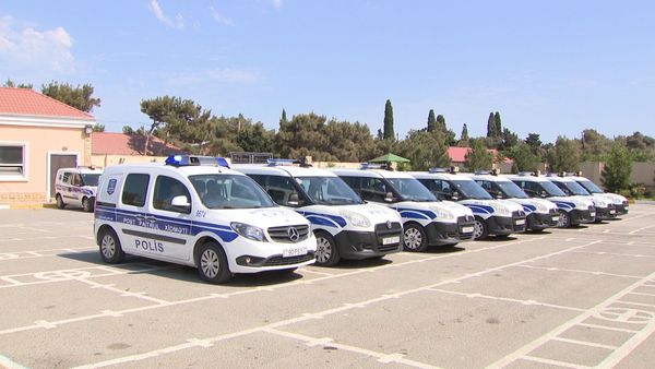 Полиция Баку провела профилактические и просветительские мероприятия в целях обеспечения безопасности участников движения на дорогах - Sputnik Азербайджан