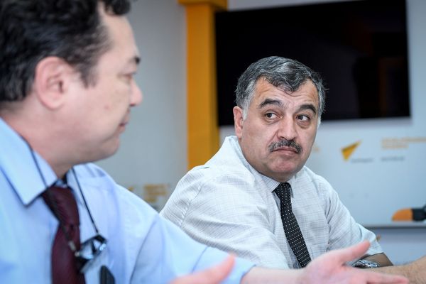Круглый стол на тему Исторические аспекты и роль армии в региональной геополитике - Sputnik Азербайджан