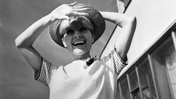 Реклама коллекции женской одежды. 1966 год - Sputnik Азербайджан