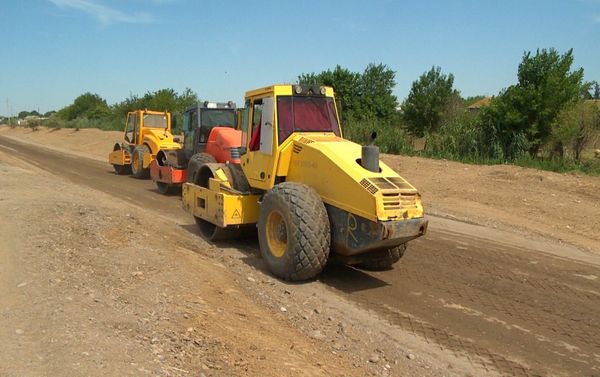 Реконструируется автомобильная дорога республиканского значения Бахрамтепе-Билясувар - Sputnik Азербайджан