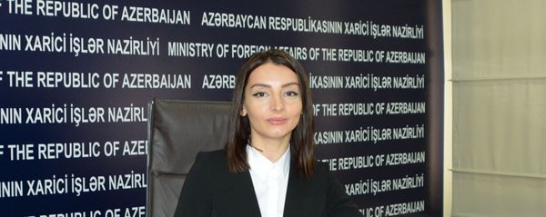 Azərbaycan XİN-in rəsmi təmsilçisi Leyla Abdullayeva - Sputnik Азербайджан
