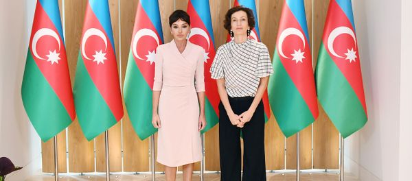 Birinci vitse-prezident Mehriban Əliyeva UNESCO-nun Baş direktoru xanım Odre Azule ilə görüşüb - Sputnik Азербайджан