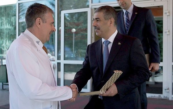 Закир Гасанов навестил в Минске мать Национального Героя Азербайджана - Sputnik Азербайджан