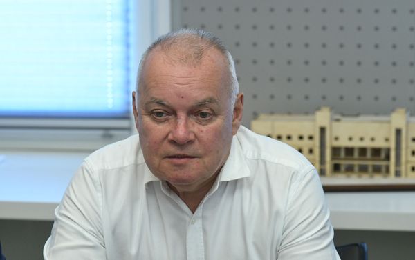 Руководители ведущих СМИ Азербайджана посетили МИА Россия сегодня - Sputnik Азербайджан