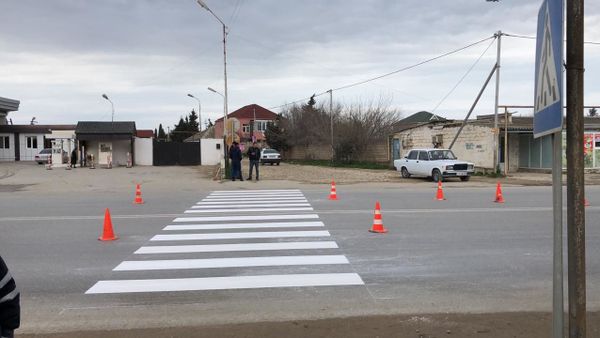 Дорожные службы Баку устранили недостатки в дорожной разметке и организации дорожного движения - Sputnik Азербайджан