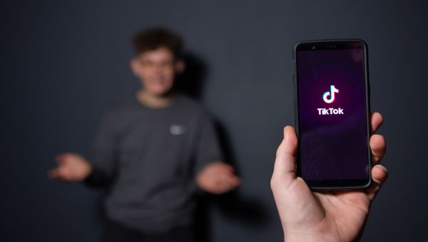 TikTok mobil tətbiqi - Sputnik Азербайджан
