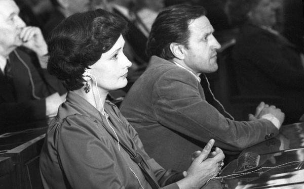 Большая актриса, начавшая с маленьких ролей: к юбилею Зинаиды Кириенко Большая актриса, начавшая с маленьких ролей: к юбилею Зинаиды Кириенко - Sputnik Азербайджан