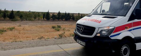 Машина скорой помощи, фото из архива Машина скорой помощи, фото из архива - Sputnik Азербайджан