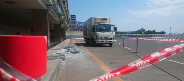 Дорожно-транспортного происшествие на территории Международного аэропорта Гейдар Алиев - Sputnik Азербайджан