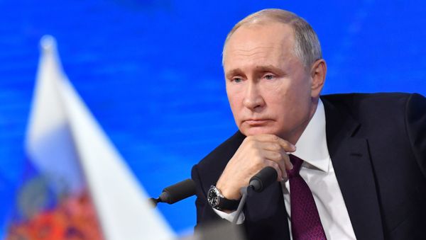 Ежегодная большая пресс-конференция президента РФ В. Путина - Sputnik Азербайджан