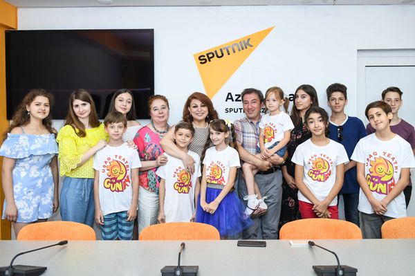 Мероприятие, посвященное детскому и юношескому творчеству в мультимедийном пресс-центре Sputnik Азербайджан - Sputnik Азербайджан