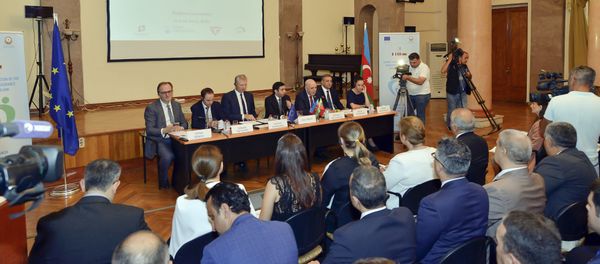 Закрытие твининг-проекта Поддержка системы обязательного медицинского страхования в Азербайджане, финансируемого Евросоюзом - Sputnik Азербайджан