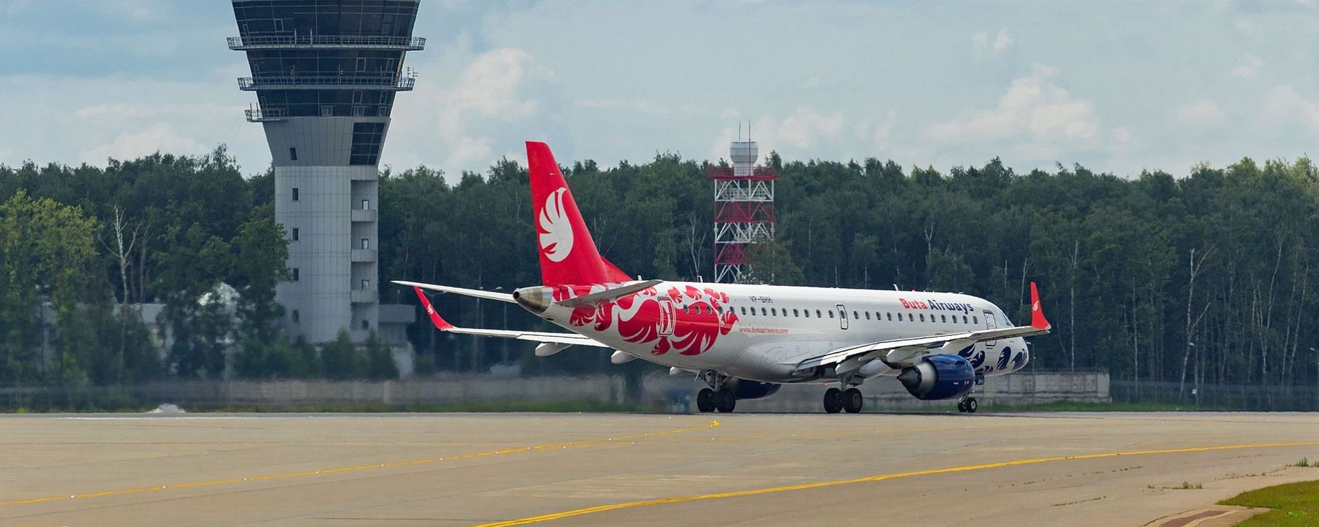 Buta Airways şirkətinə məxsus təyyarə - Sputnik Азербайджан, 1920, 11.02.2021