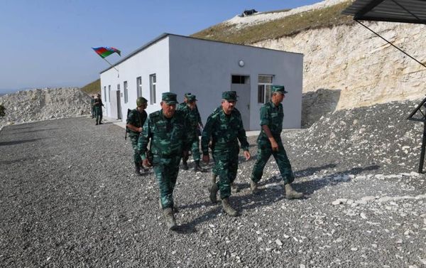 Начальник Государственной пограничной службы генерал-полковник Эльчин Гулиев побывал на месте происшествия - Sputnik Азербайджан