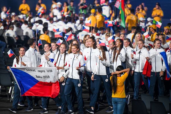 Церемония открытия XV Европейского юношеского летнего олимпийского фестиваля - Sputnik Азербайджан