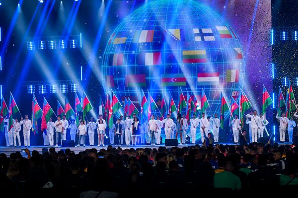 Церемония открытия XV Европейского юношеского летнего олимпийского фестиваля - Sputnik Азербайджан